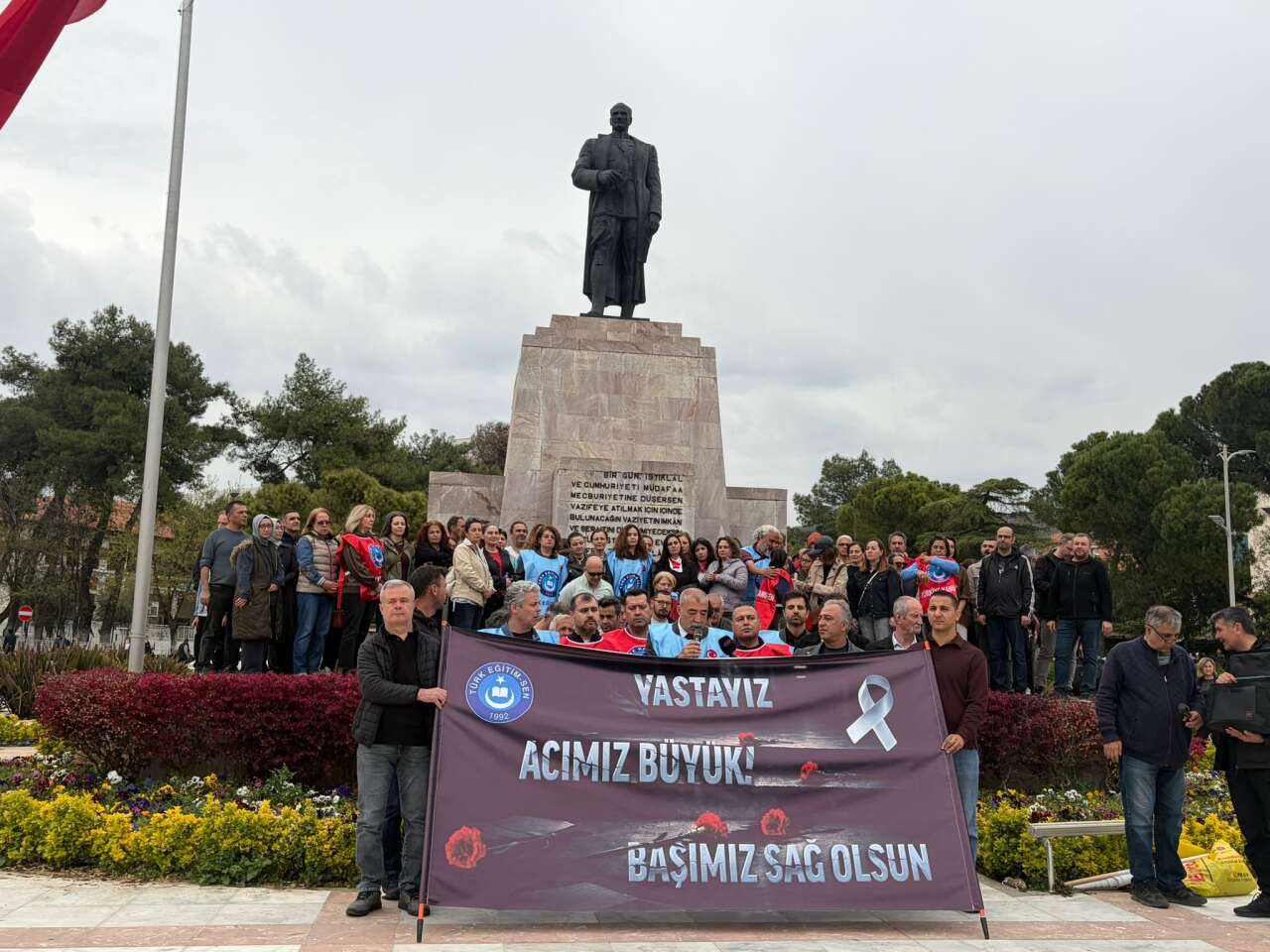 Türk Eğitim-Sen Muğla Şubesi’nden Anlamlı Anma ve Sessiz Yürüyüş 6